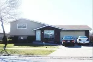 6151 Victoria Dr, Oak Forest, IL 60452 - Photo 1