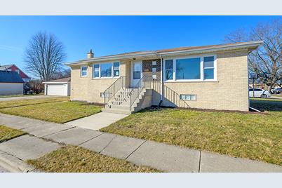 5701 W 90th Place - Photo 1