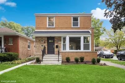 6701 N Sacramento Avenue, Chicago, IL 60645 - Photo 1