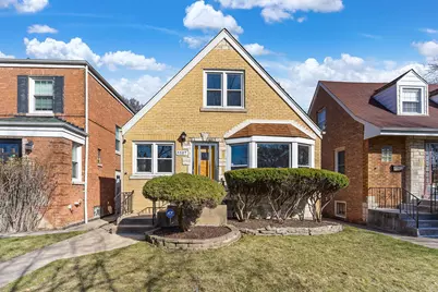 5107 N New England Avenue, Chicago, IL 60656 - Photo 1