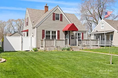 573 S Curtis Avenue, Kankakee, IL 60901 - Photo 1