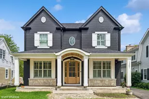 24 Washington Cir, Lake Forest, IL 60045 - Photo 1