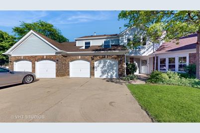 37 Willow Parkway, Buffalo Grove, IL 60089 - Photo 1