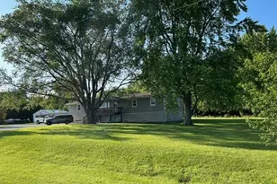 1898 E 1850 North Rd, Watseka, IL 60970 - Photo 1