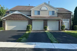 1028 Bedford Dr, Carol Stream, IL 60188 - Photo 1