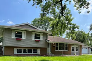 18727 Royal Rd, Homewood, IL 60430 - Photo 1