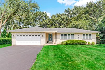 9S711 William Drive, Willowbrook, IL 60521 - Photo 1