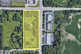 37430 N US Hwy 45 Hwy, Lindenhurst, IL 60046 - Photo 1