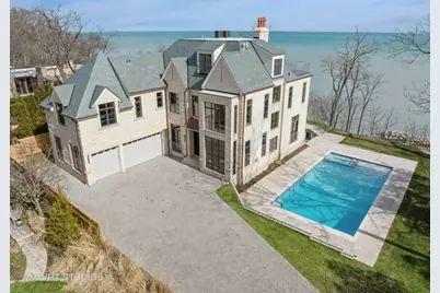585 Longwood Avenue, Glencoe, IL 60022 - Photo 1