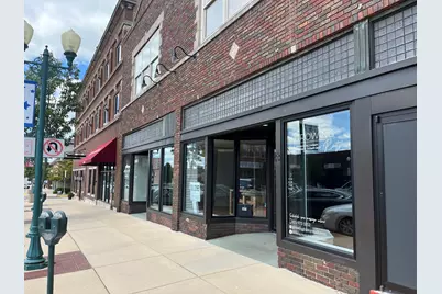 341 W. State Street, Sycamore, IL 60178 - Photo 1