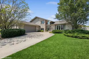 10030 Lindsay Ln, Mokena, IL 60448 - Photo 1