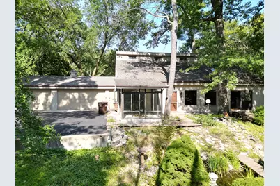 1607 Woodside Circle, Freeport, IL 61032 - Photo 1