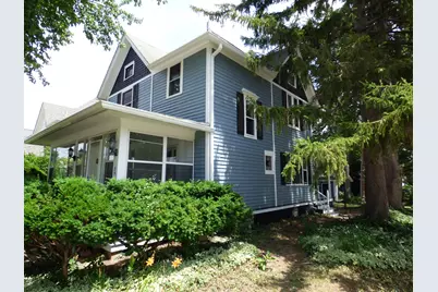 1 N Worth Avenue, Elgin, IL 60123 - Photo 1