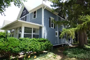 1 N Worth Ave, Elgin, IL 60123 - Photo 1