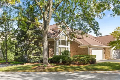 881 Fountain View Drive, Deerfield, IL 60015 - Photo 1