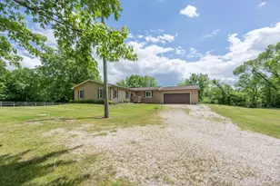 4345 Dellos Rd, Morris, IL 60450 - Photo 1