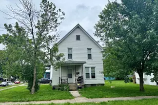 1019 E Bourbonnais St, Kankakee, IL 60901 - Photo 1