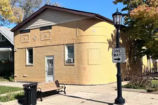 946 Ferdinand Ave, Forest Park, IL 60130 - Photo 1