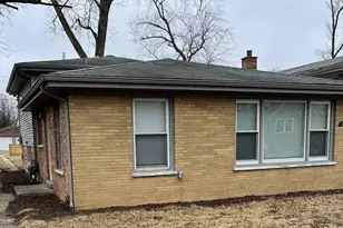 15726 Vine Ave, Harvey, IL 60426 - Photo 1