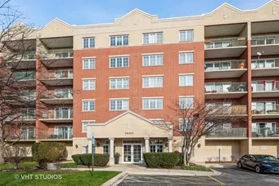 7450 N Lincoln Avenue #302, Skokie, IL 60076 - Photo 1