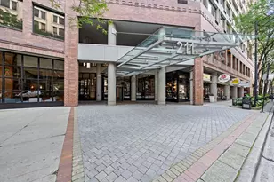 211 E Ohio St, Chicago, IL 60611 - Photo 1