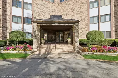 250 W Parliament Place #308, Mount Prospect, IL 60056 - Photo 1