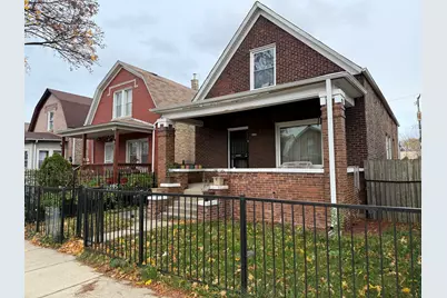 1029 N Keystone Avenue, Chicago, IL 60651 - Photo 1