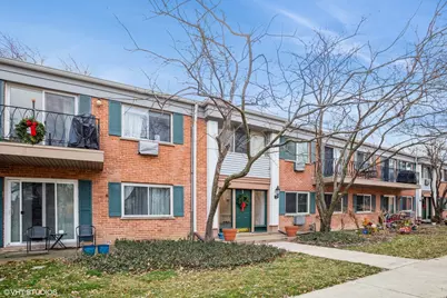 715 E Falcon Drive #209E, Arlington Heights, IL 60005 - Photo 1