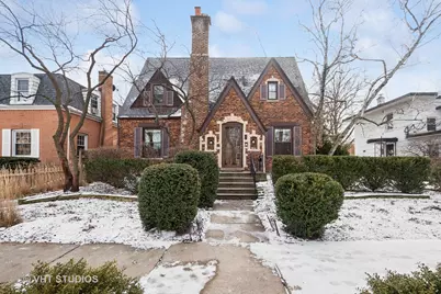 5841 N Kingsdale Avenue, Chicago, IL 60646 - Photo 1