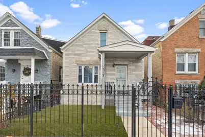 1717 N Ridgeway Avenue, Chicago, IL 60647 - Photo 1