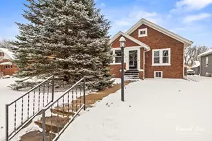 950 S Elm Ave, Kankakee, IL 60901 - Photo 1