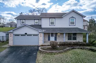 6 Sutcliff Ct, Algonquin, IL 60102 - Photo 1