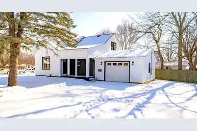 509 E Ash Street, Fairbury, IL 61739 - Photo 1