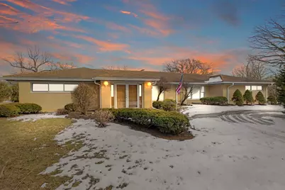 41 Windsor Drive, Oak Brook, IL 60523 - Photo 1