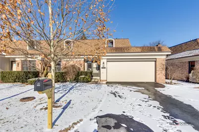 2764 Wilshire Lane #2764, Northbrook, IL 60062 - Photo 1