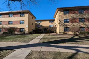 9012 Lamon Ave, Skokie, IL 60077 - Photo 1