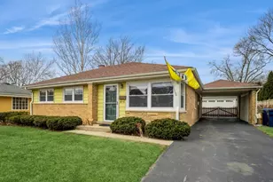 1922 Lincoln Ave, Northbrook, IL 60062 - Photo 1