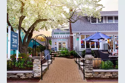 318 S 3rd Street, Geneva, IL 60134 - Photo 1