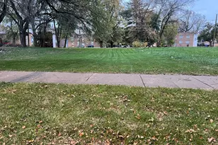 829 W 51st Pl, Chicago, IL 60609 - Photo 1