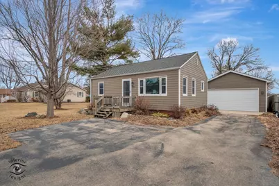 1010 White Lane, Ottawa, IL 61350 - Photo 1