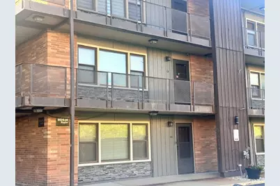 9614 W Higgins Road #2I, Rosemont, IL 60018 - Photo 1