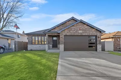 8620 S 77 Court, Bridgeview, IL 60455 - Photo 1