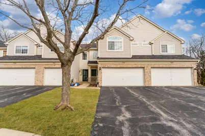 958 Creekside Court, Lombard, IL 60148 - Photo 1