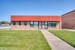 6216 W 79th St, Burbank, IL 60459 - Photo 1