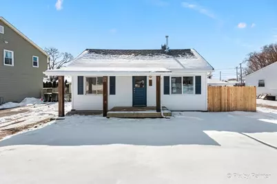 335 W Riverside Drive, McHenry, IL 60051 - Photo 1