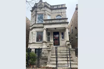 3827 W Monroe Street, Chicago, IL 60624 - Photo 1