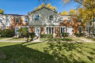 2074 Essex Ct, Streamwood, IL 60107 - Photo 1