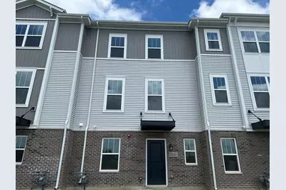 1121 Girard Avenue, Des Plaines, IL 60018 - Photo 1