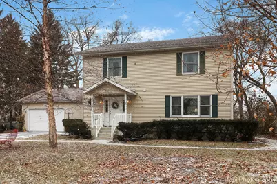 10066 W Paddock Avenue, Beach Park, IL 60087 - Photo 1