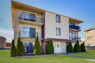 7315 W 85th Pl, Bridgeview, IL 60455 - Photo 1